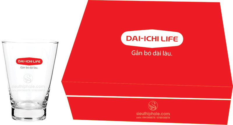Cốc Thủy ti8nh Ocean thiết kế trẻ trung thanh lịch, chất thủy tinh trong sáng như pha lê, kết hợp hộp đựng quà sang trọng, quý phái